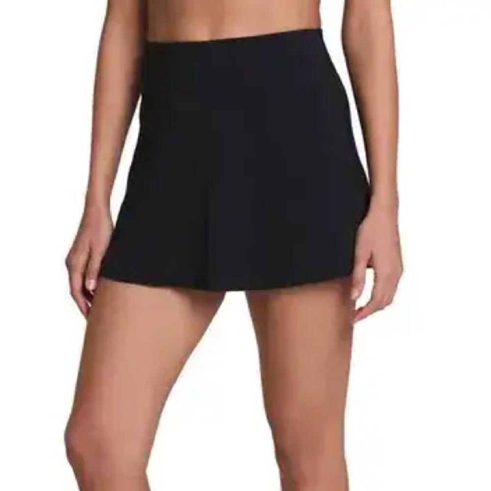 SPANX Skort NWT Bootie Boost Get Moving Ribbed Phone Pocket Very Black Size XS